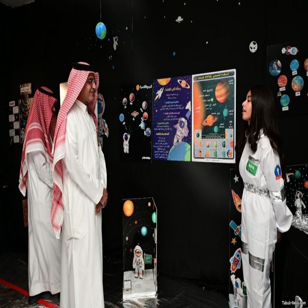 المشرف العام على مدارس الملك عبدالعزيز النموذجية يفتتح معرض أسبوع الفضاء 2025 المشرف العام على مدارس الملك عبدالعزيز النموذجية يفتتح معرض أسبوع الفضاء 2025