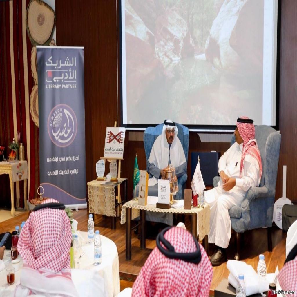 خُطى الأرقط بين الصخر والأثر يبرز هيبة النمر العربي