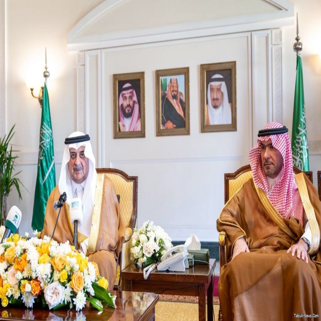 أمير منطقة تبوك وبحضور وزير البلديات والإسكان يرعى حفل توقيع عقود خدمية وإسكانية واستثمارية بتكلفة إجمالية تتجاوز 2 مليار و300 مليون ريال